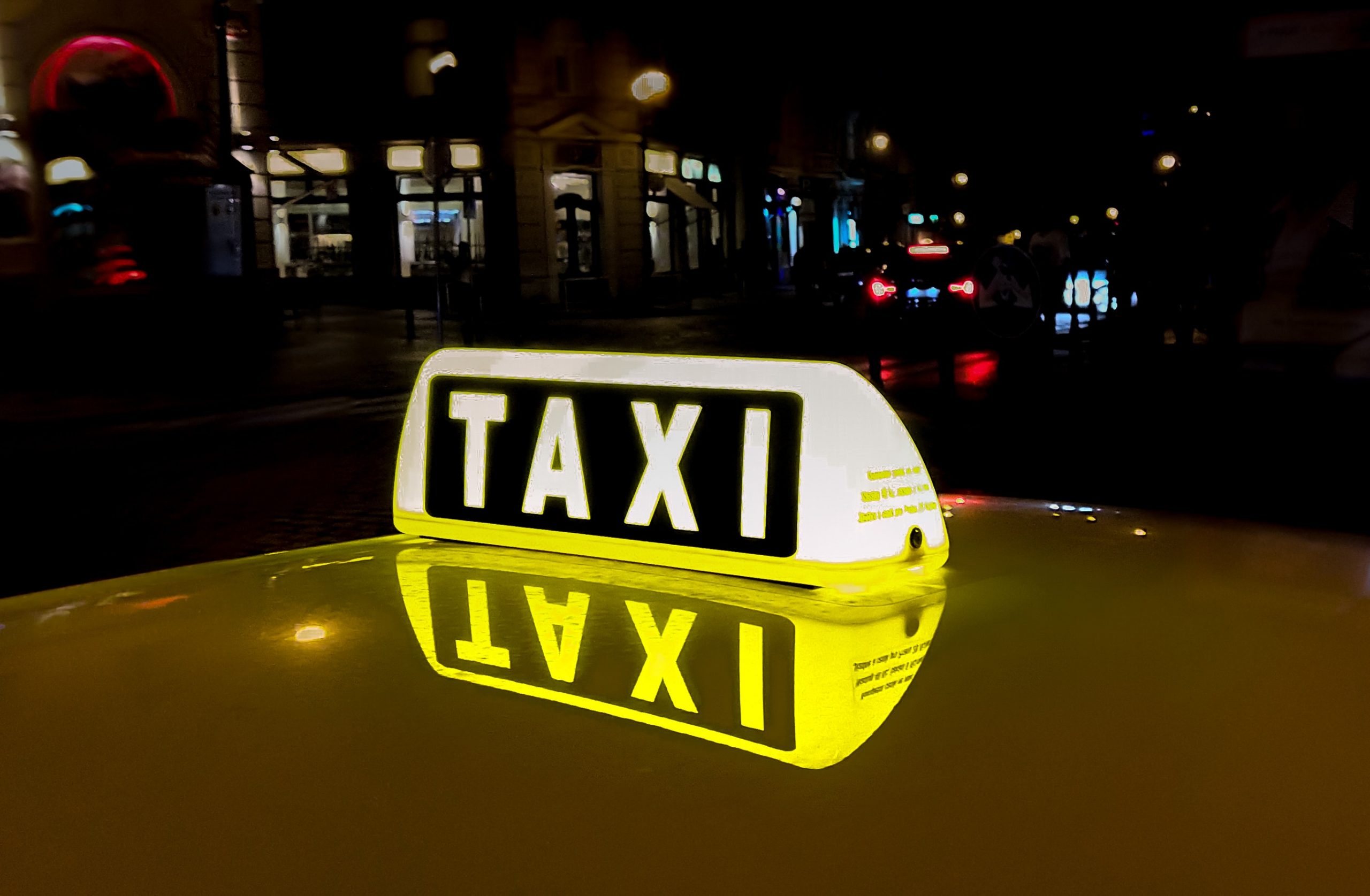 <span class="caps">BFH</span> am Zug Ist ein Taxi ein öffentliches Verkehrsmittel-Arlob_BLOG Ist ein Taxi ein öffentliches Verkehrsmittel? - Steuerberatung Paderborn